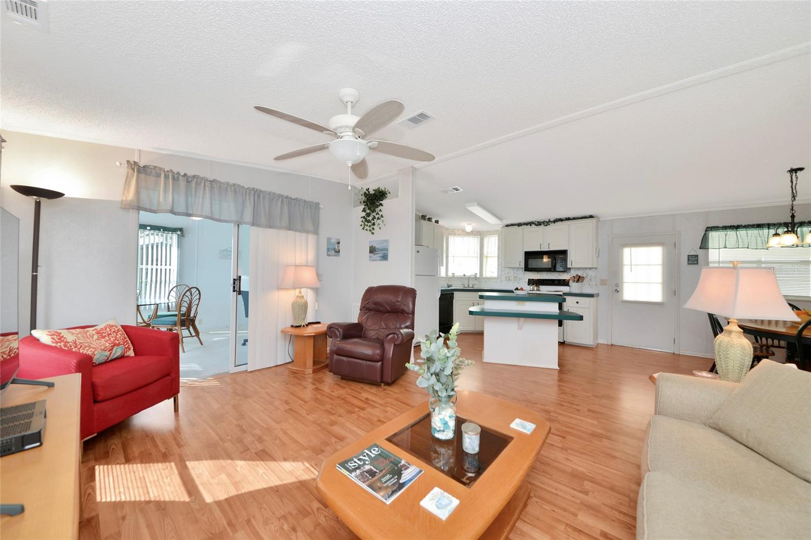 Image 26 of 63 For 804 50th C Avenue E