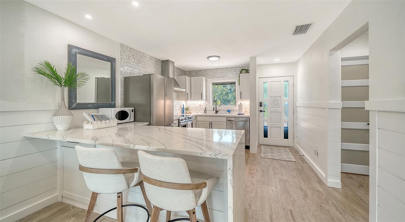 Image 19 of 53 For 729 Saint Judes Drive S 3