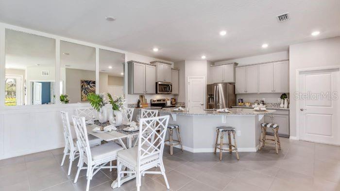 Image 4 of 41 For 18379 Tavernside Trail