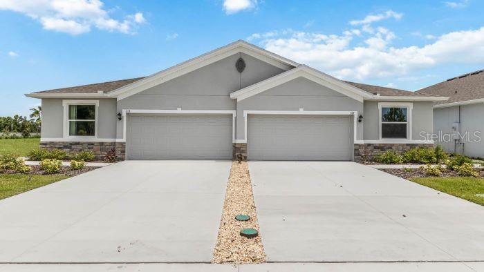 Listing photo id 11 for 18378 Tavernside Trail