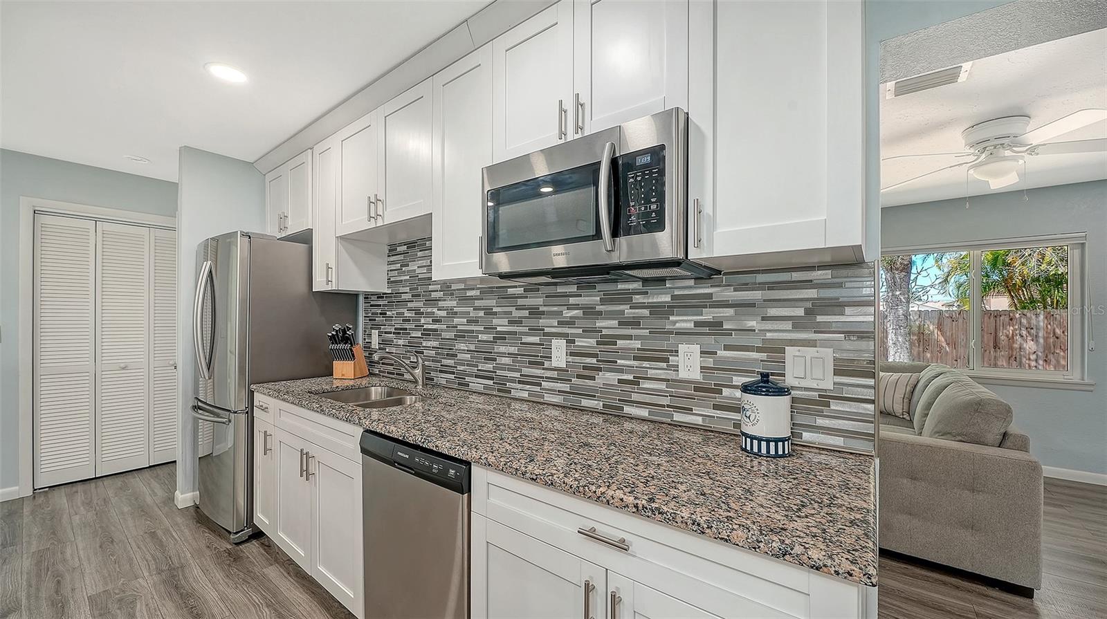 Image 12 of 27 For 972 Leeward Road