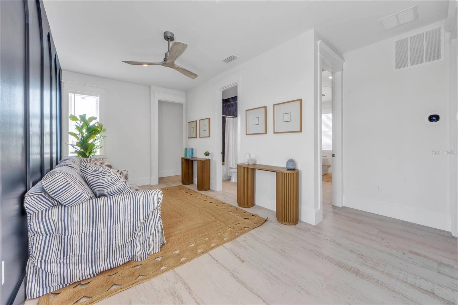 Image 29 of 70 For 518 Spring Avenue