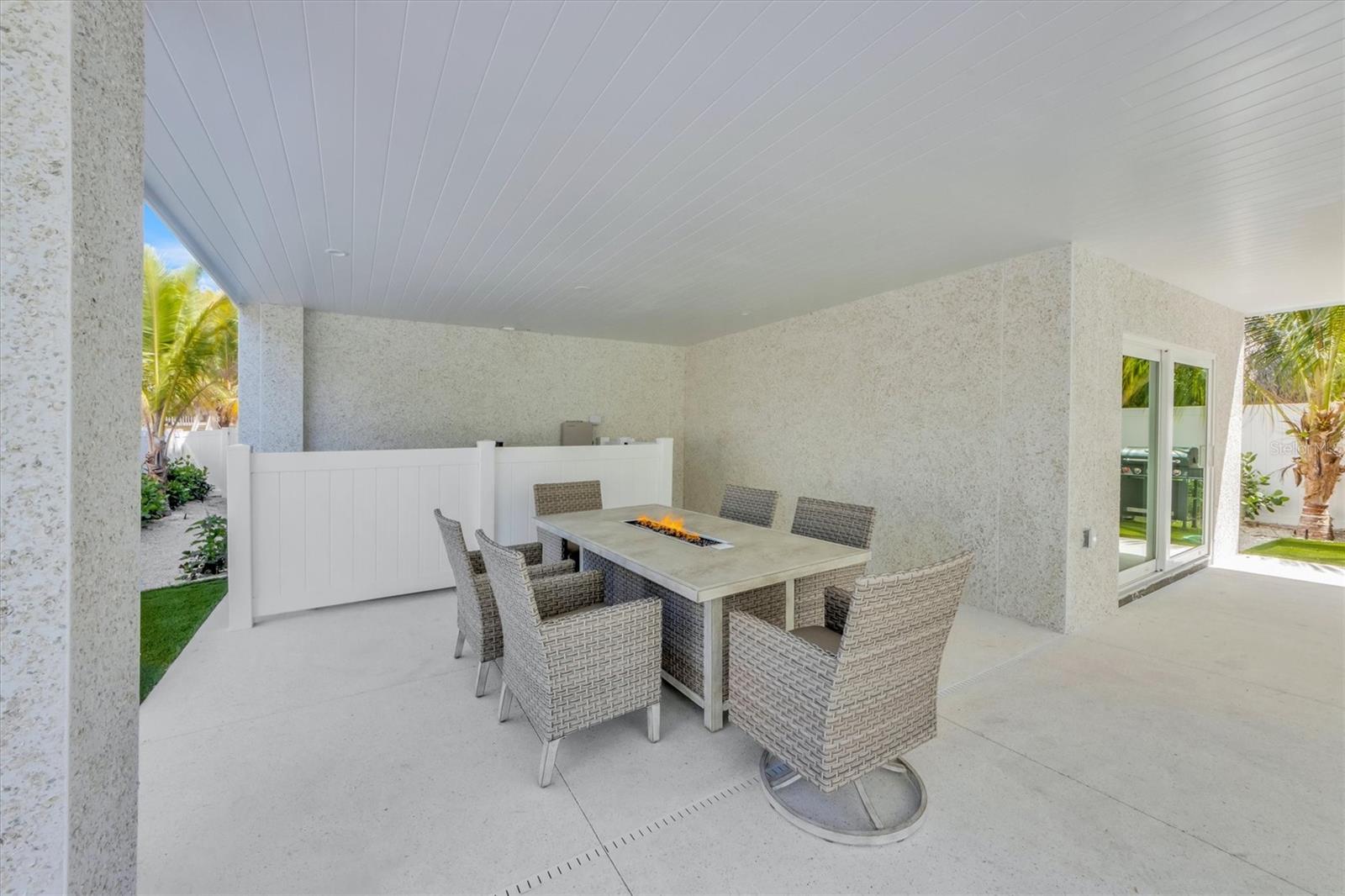 Image 41 of 70 For 518 Spring Avenue