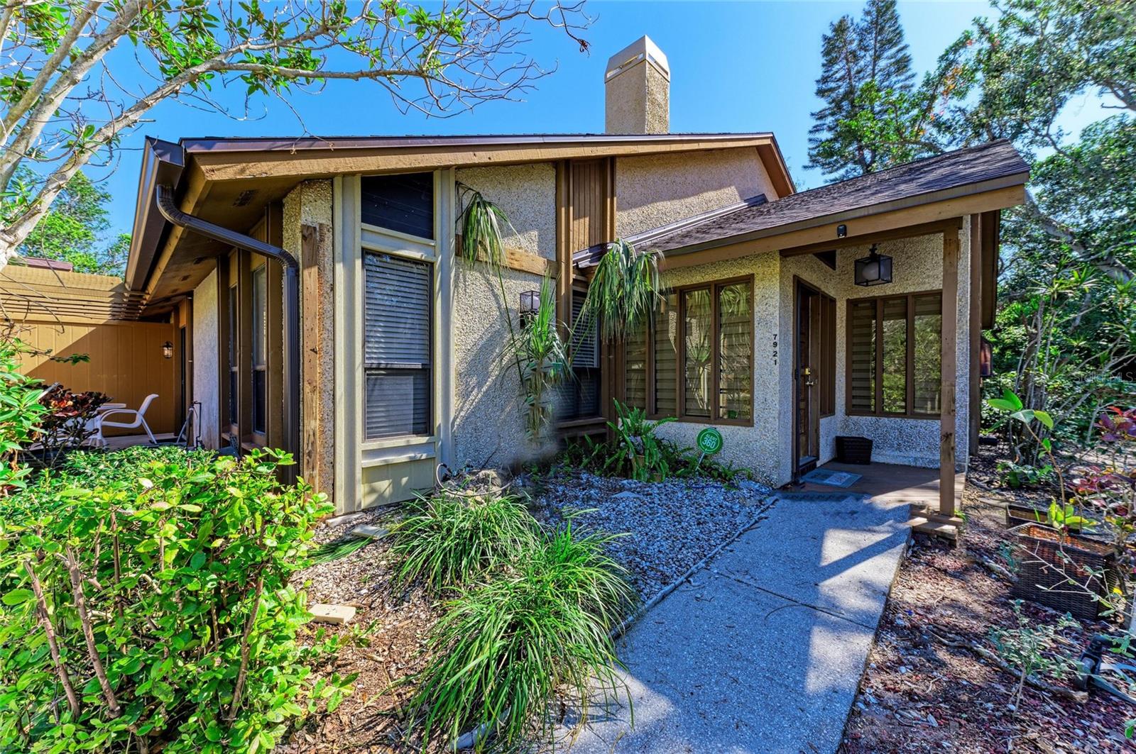 Image 2 of 48 For 7921 4th Avenue W