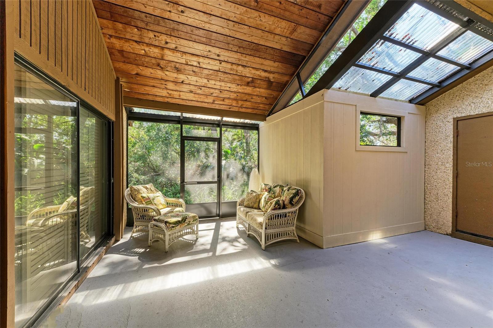 Image 28 of 48 For 7921 4th Avenue W