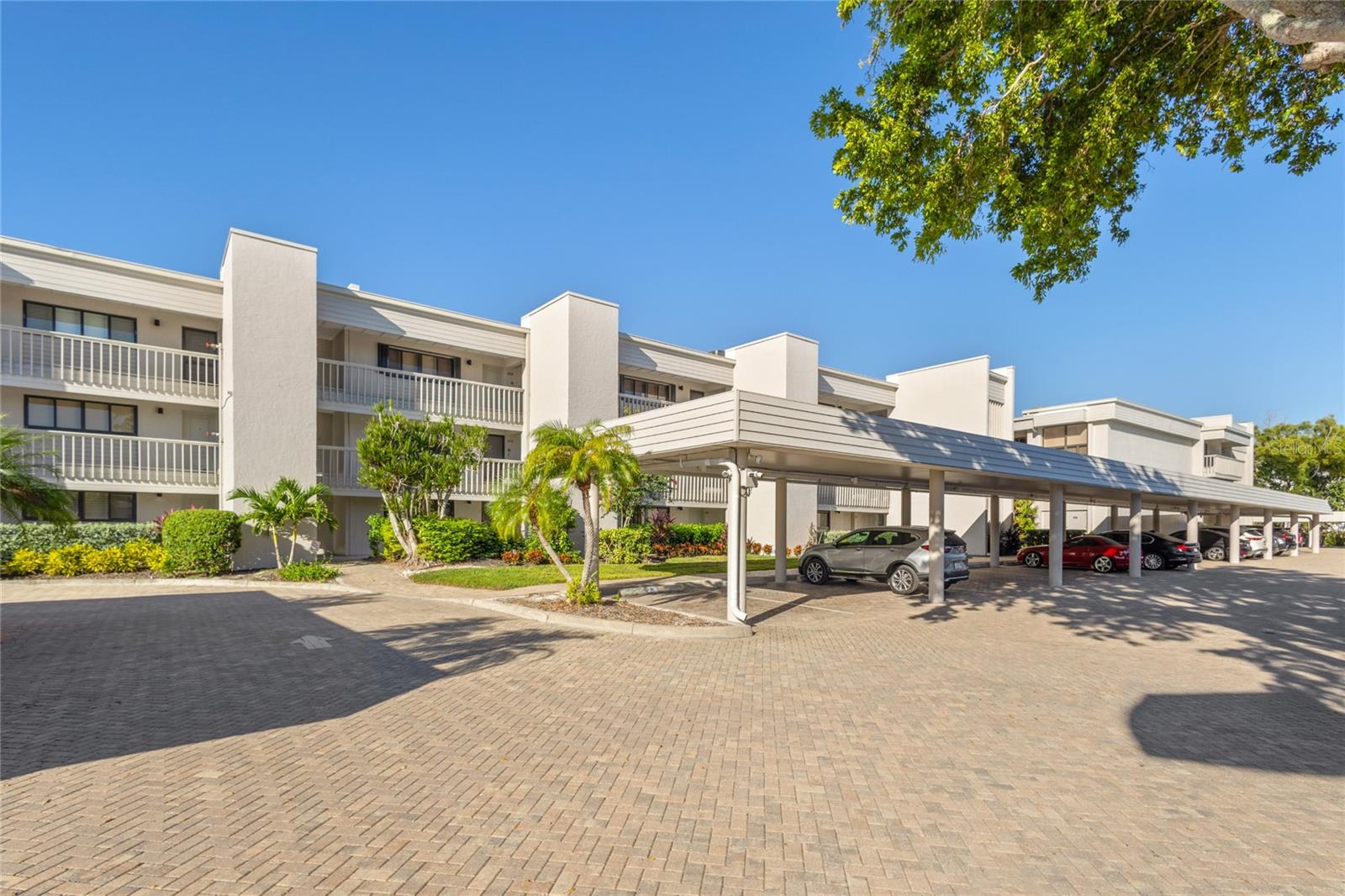 Image 44 of 46 For 5757 Gulf Of Mexico Drive 115