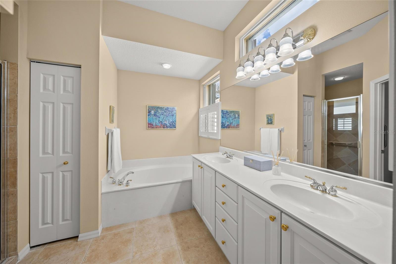 Image 23 of 51 For 4243 Miriana Way