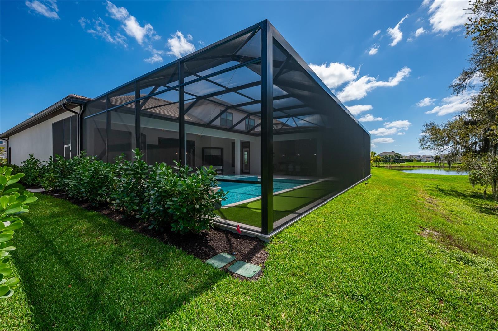 Image 33 of 67 For 8458 Snowfall Street