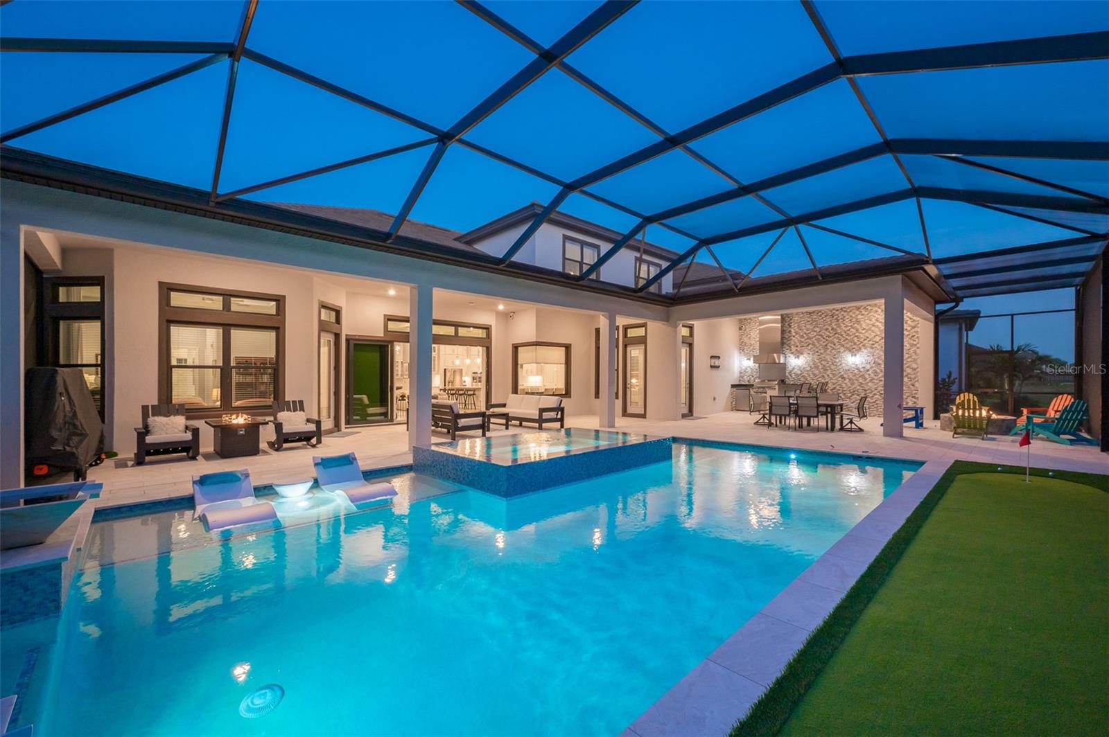 Image 37 of 67 For 8458 Snowfall Street