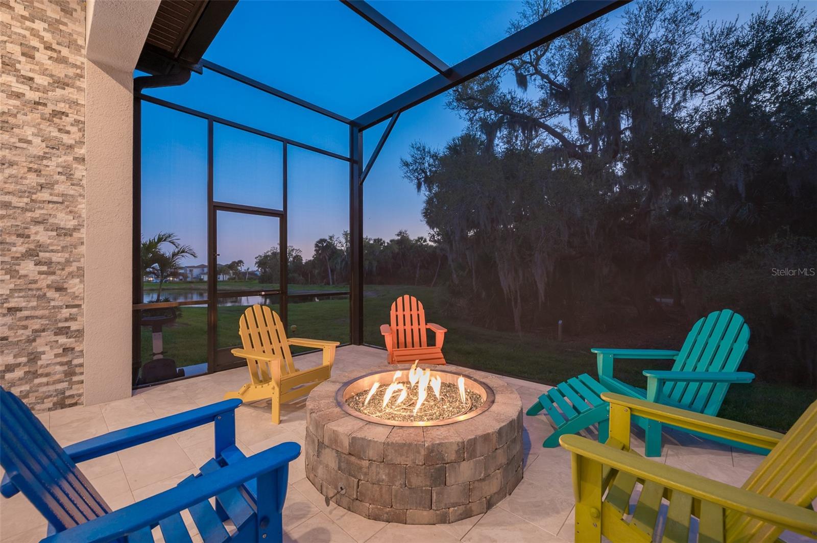 Image 40 of 67 For 8458 Snowfall Street