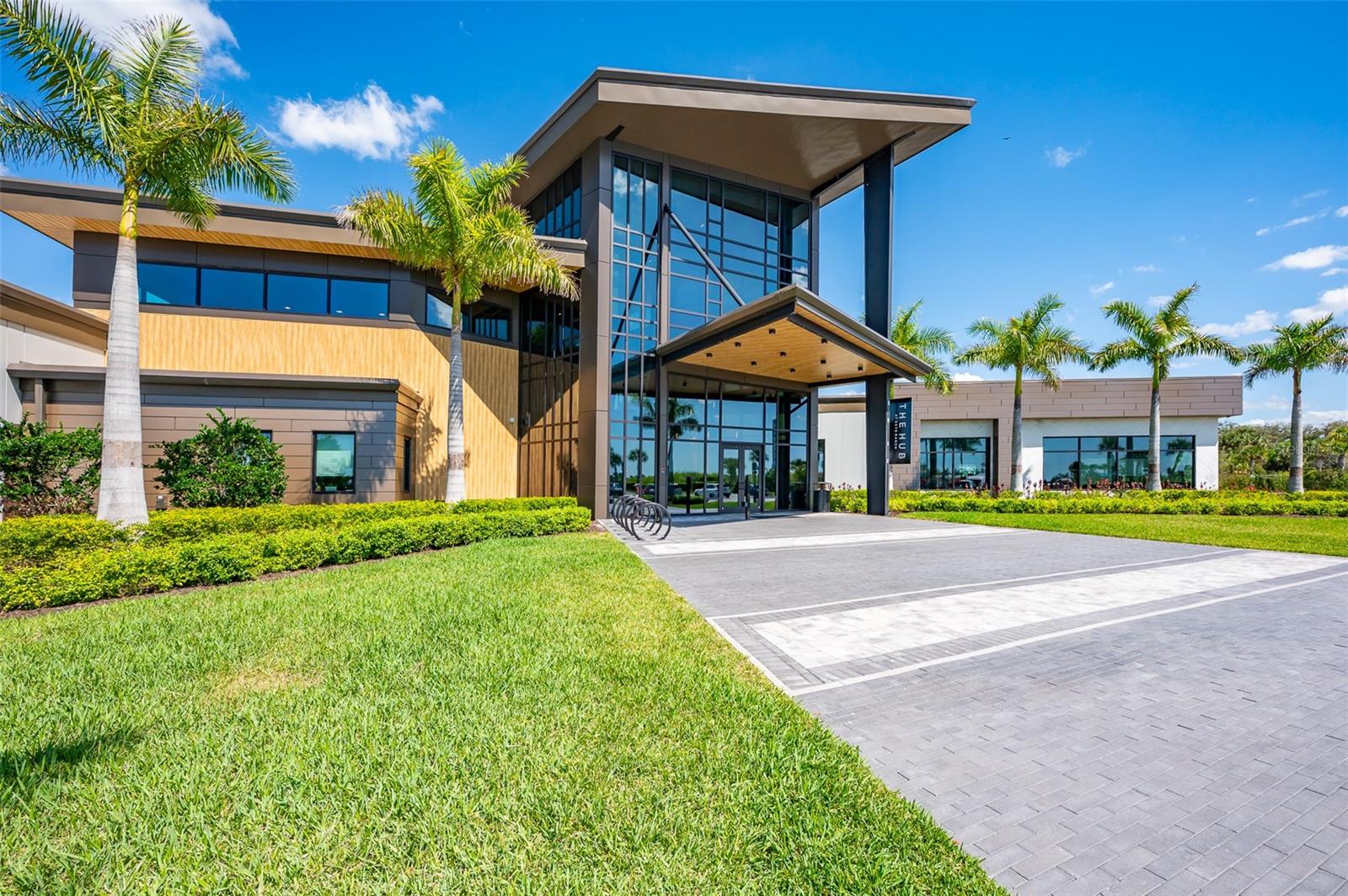 Image 49 of 67 For 8458 Snowfall Street