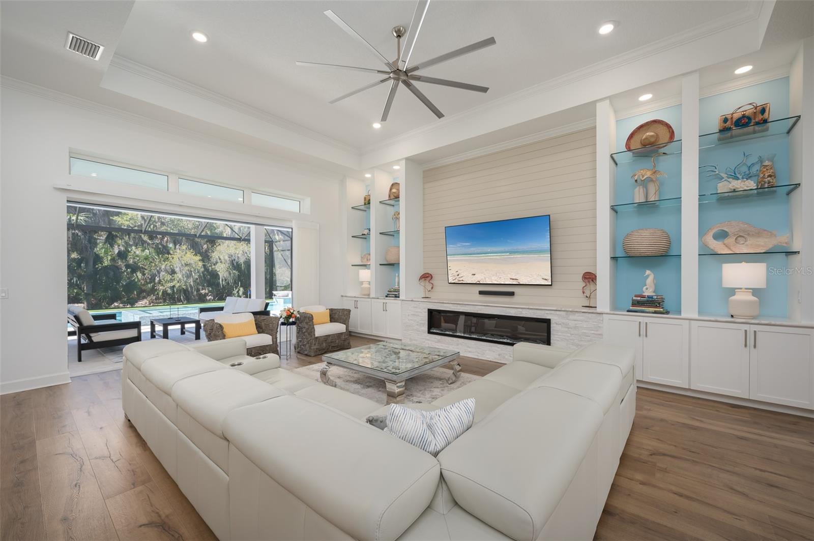 Image 6 of 67 For 8458 Snowfall Street