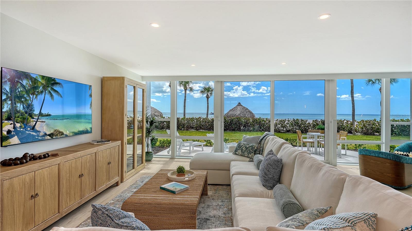 Image 11 of 40 For 100 Sands Point Road 114