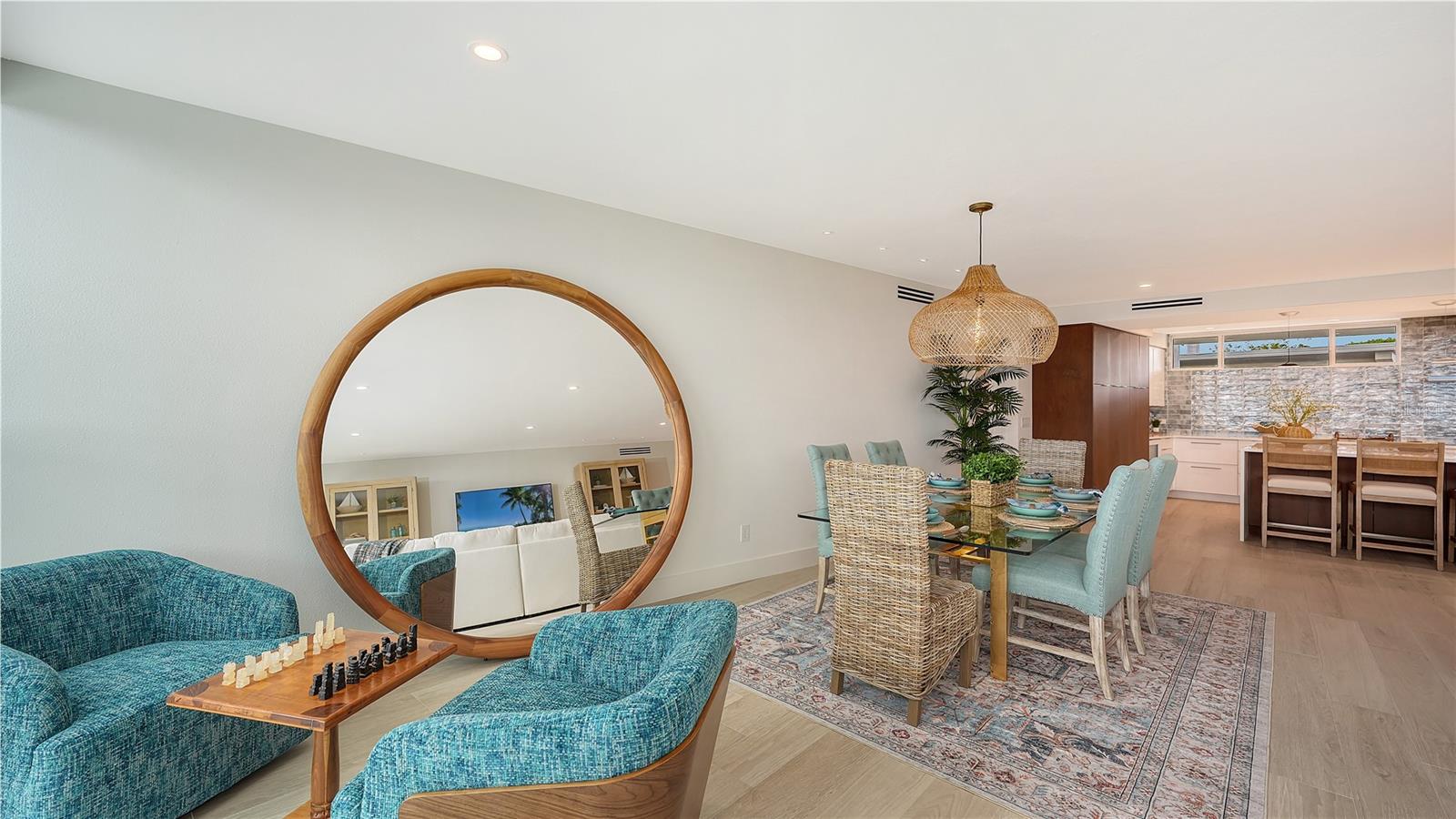 Image 15 of 40 For 100 Sands Point Road 114