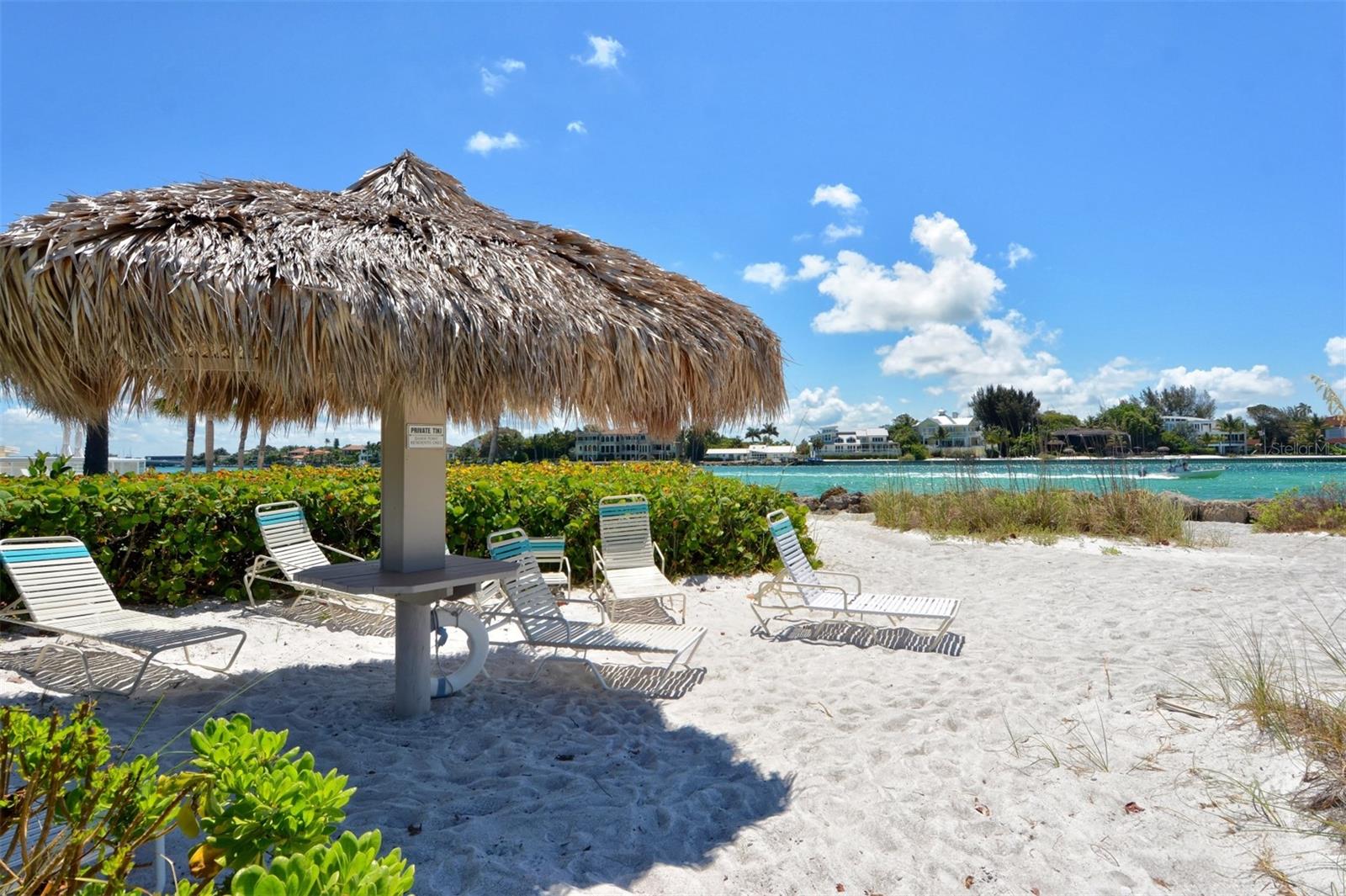 Image 22 of 40 For 100 Sands Point Road 114