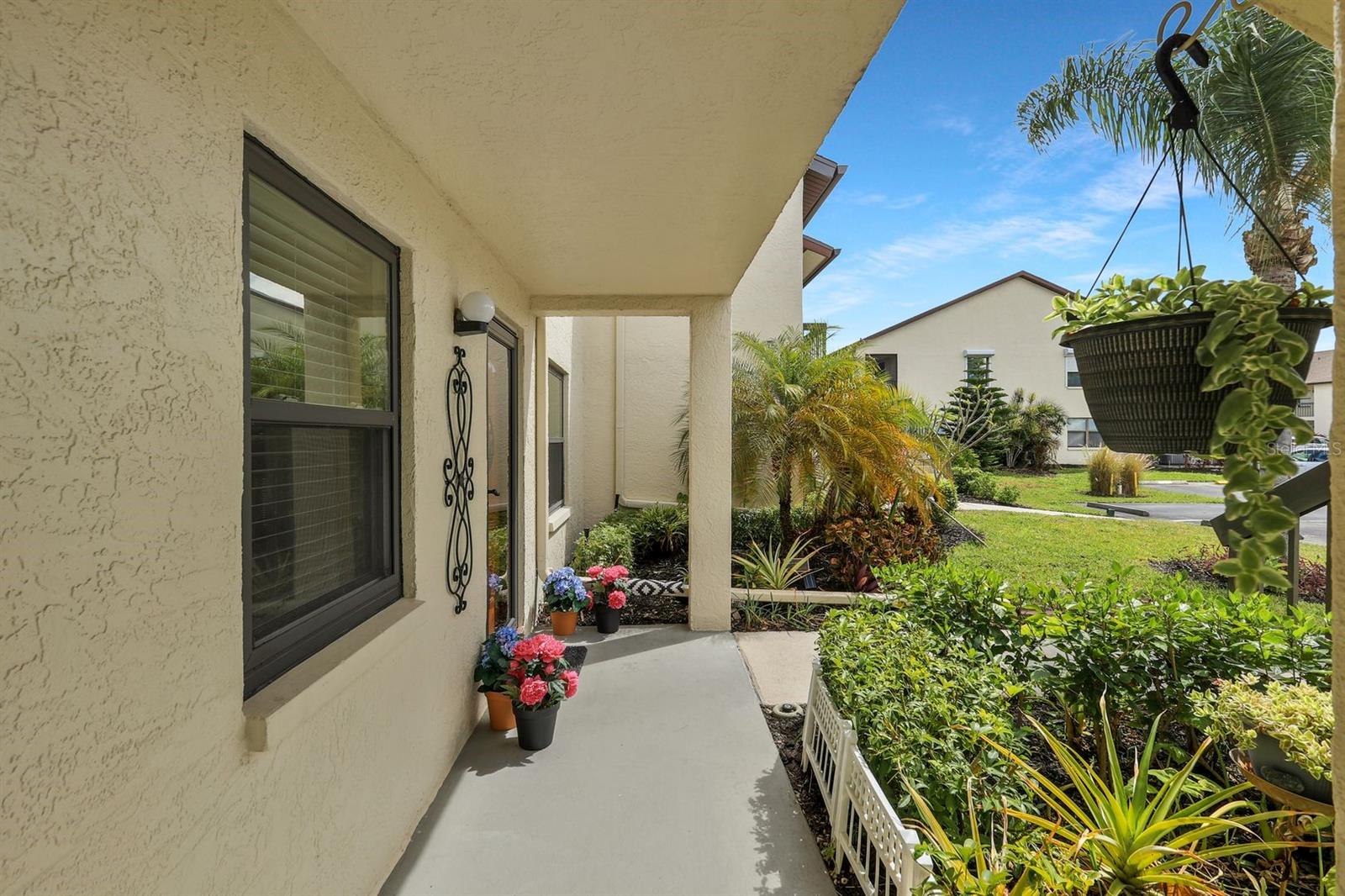 Image 21 of 35 For 9290 Lake Park Drive 104