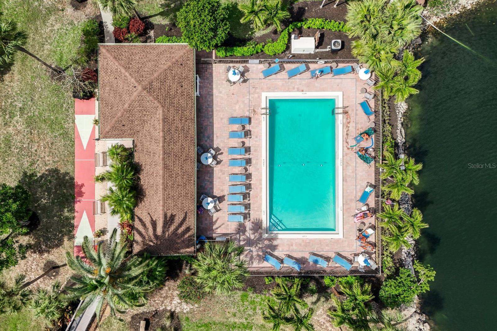 Image 28 of 35 For 9290 Lake Park Drive 104