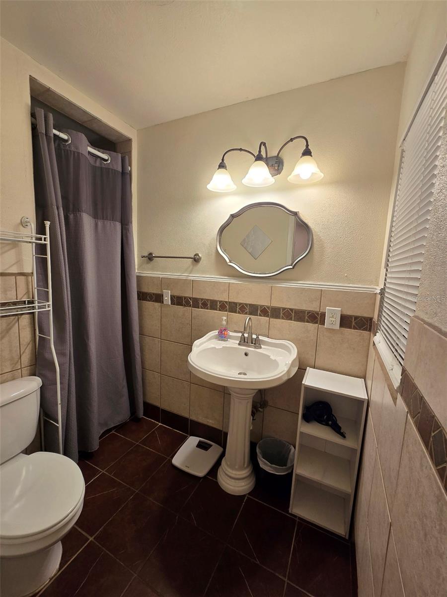 Image 21 of 23 For 1760 Peruvian Lane