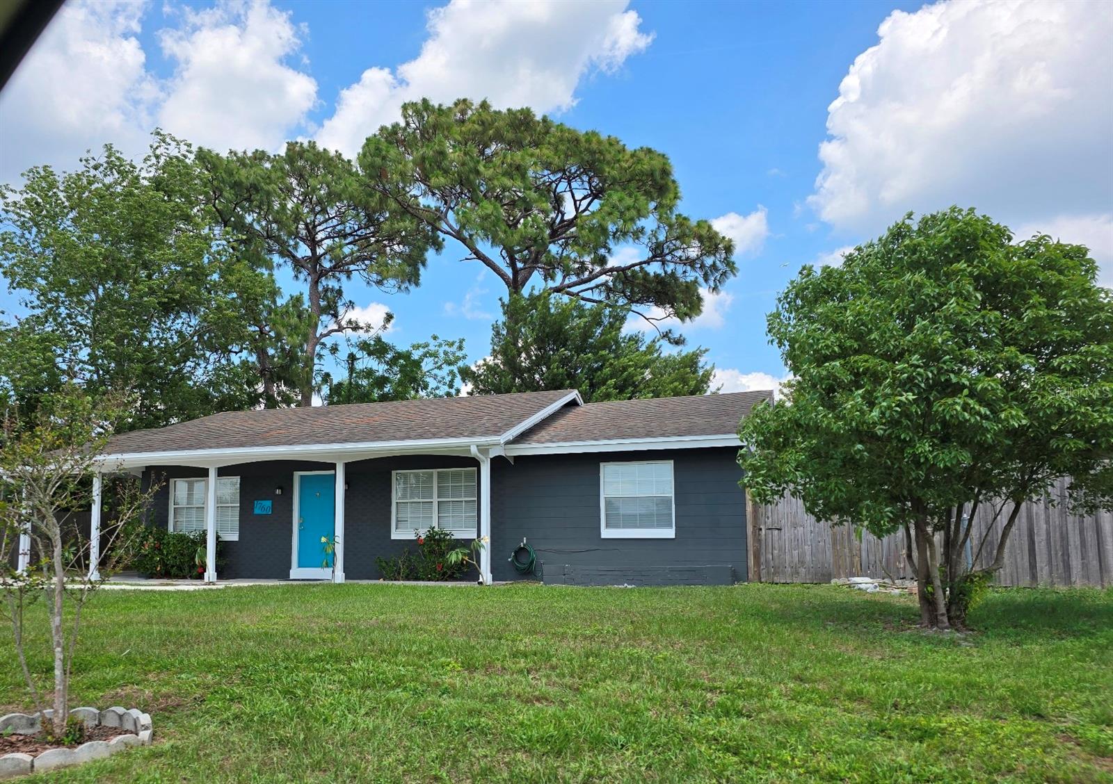 Image 5 of 23 For 1760 Peruvian Lane