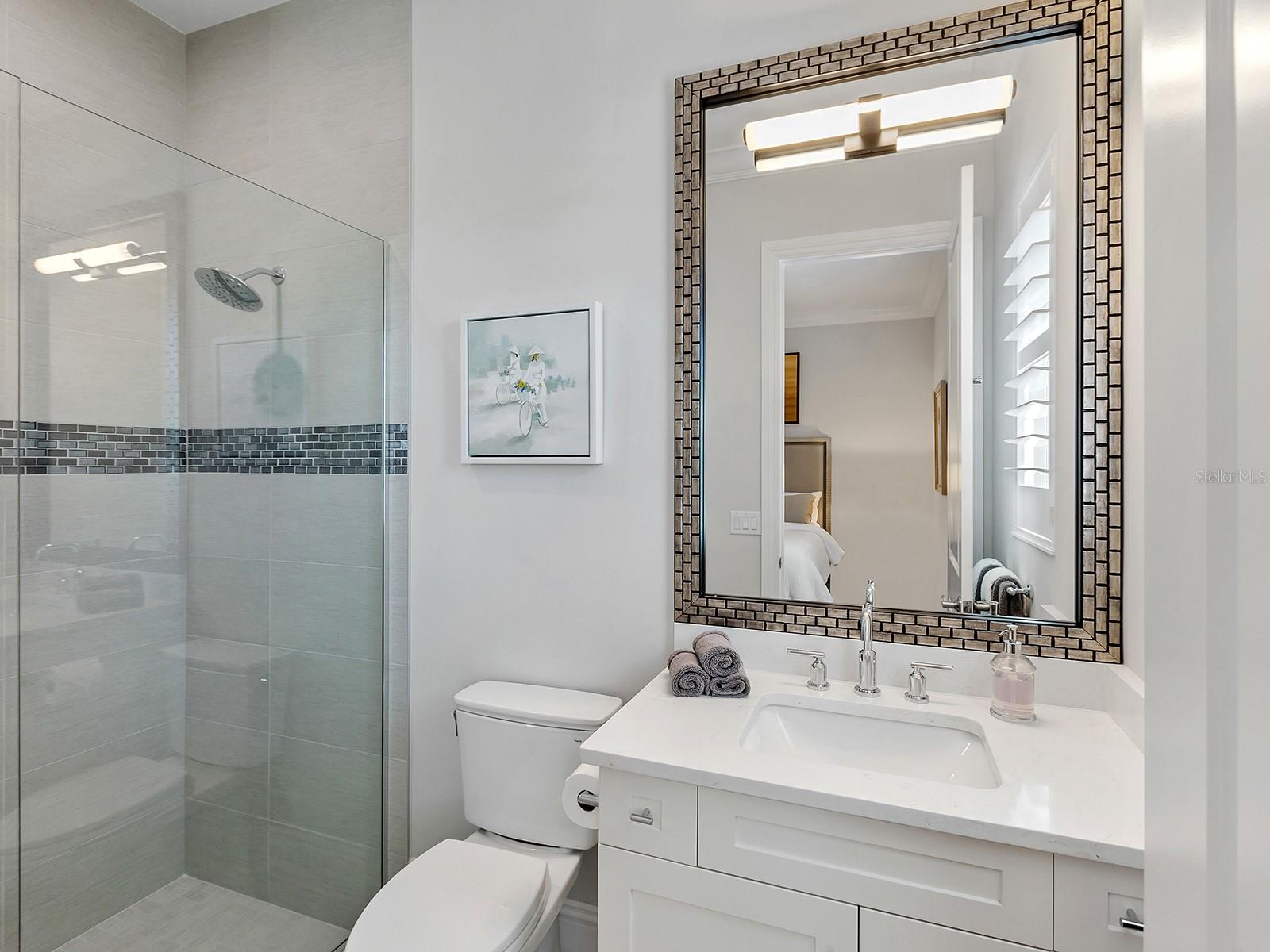 Image 44 of 97 For 616 Blue Shell Loop