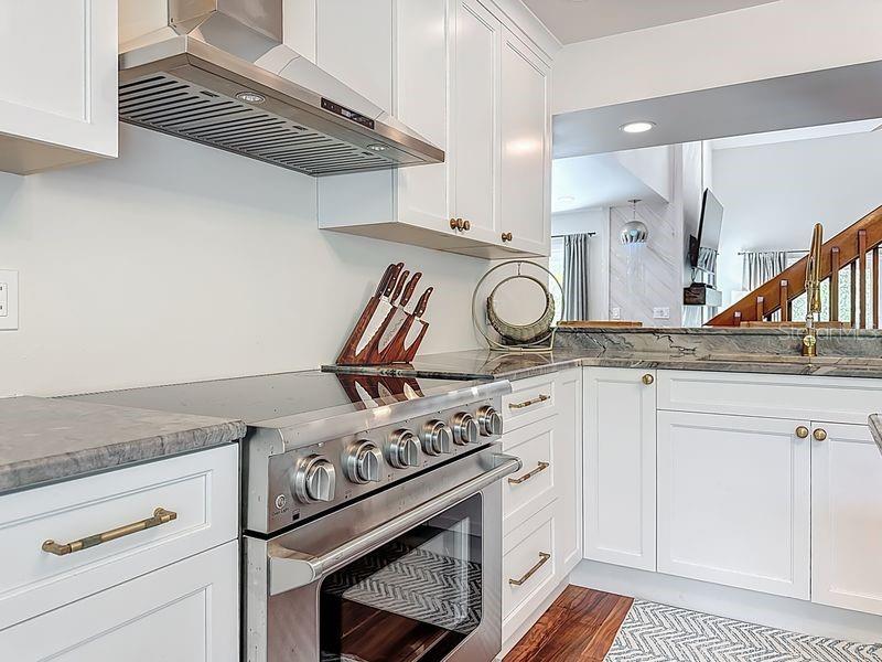 Image 11 of 34 For 1445 Landings Circle 69