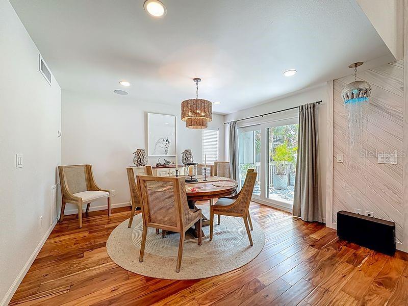 Image 14 of 34 For 1445 Landings Circle 69