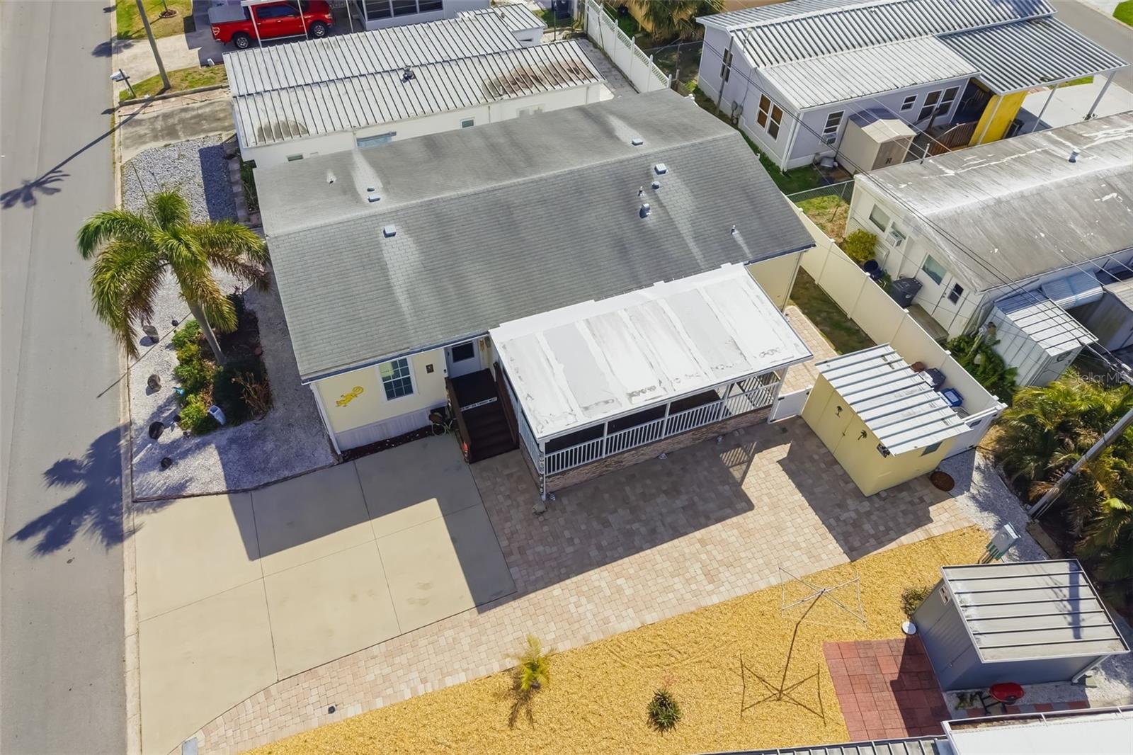 Image 17 of 70 For 812 50th Avenue Terrace W