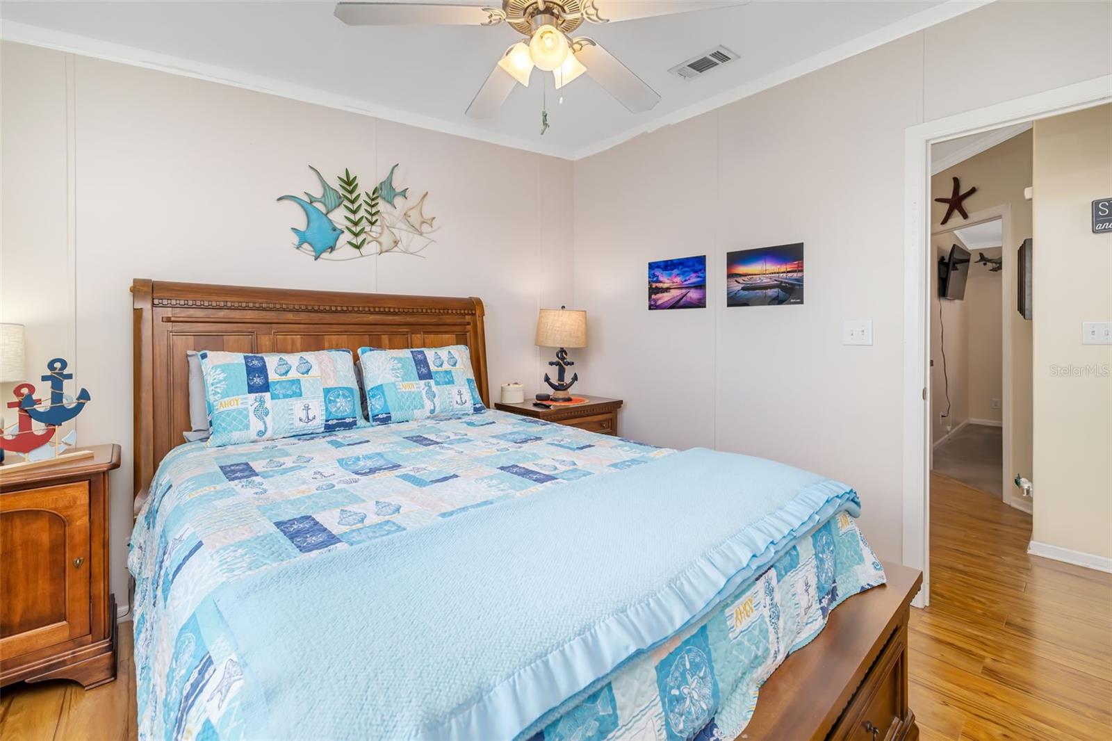 Image 43 of 70 For 812 50th Avenue Terrace W