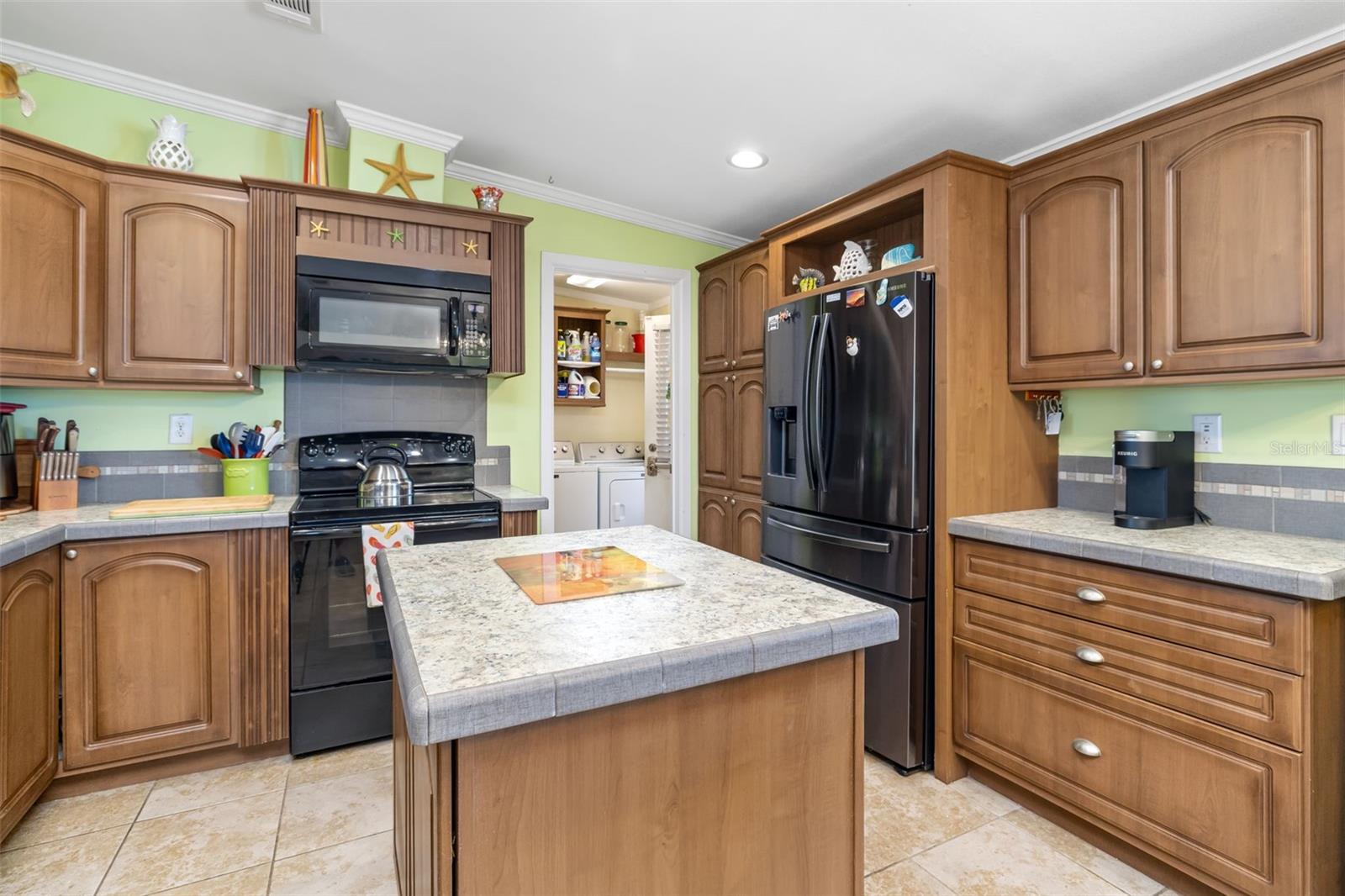 Image 49 of 70 For 812 50th Avenue Terrace W