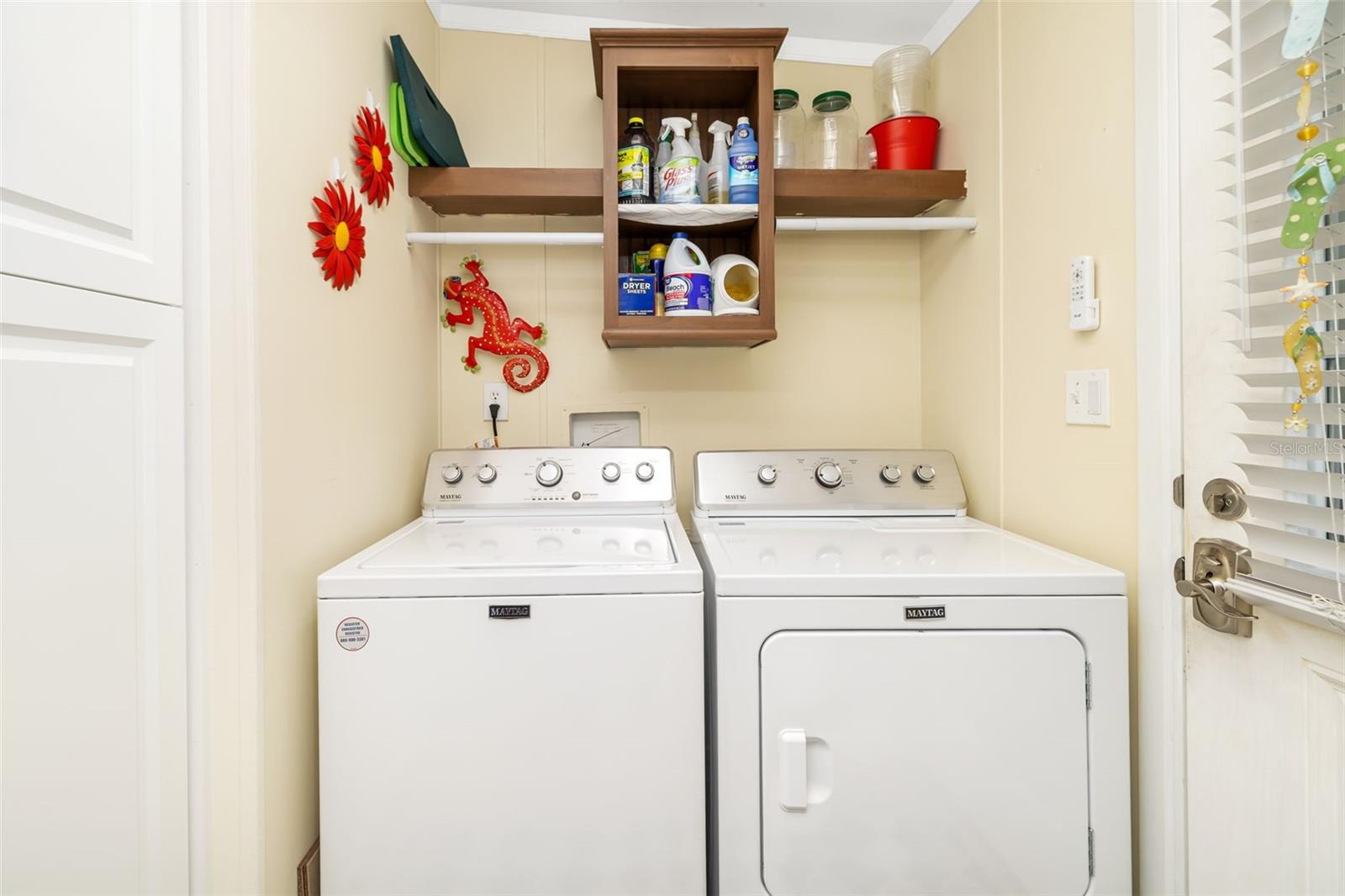 Image 52 of 70 For 812 50th Avenue Terrace W