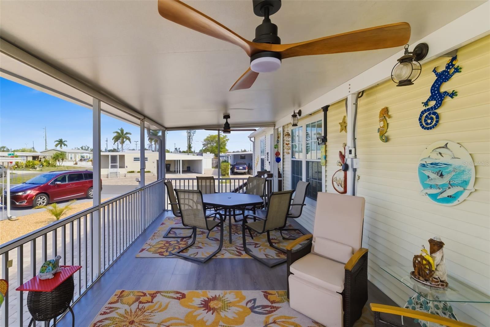 Image 54 of 70 For 812 50th Avenue Terrace W