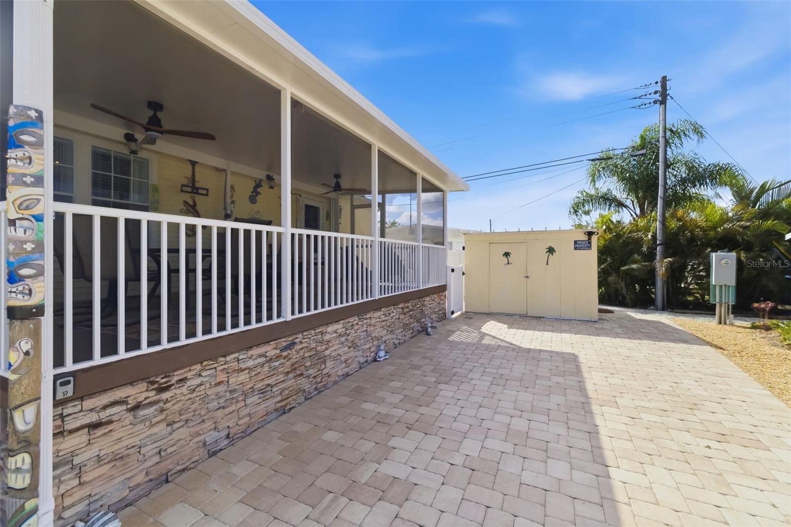 Image 7 of 70 For 812 50th Avenue Terrace W