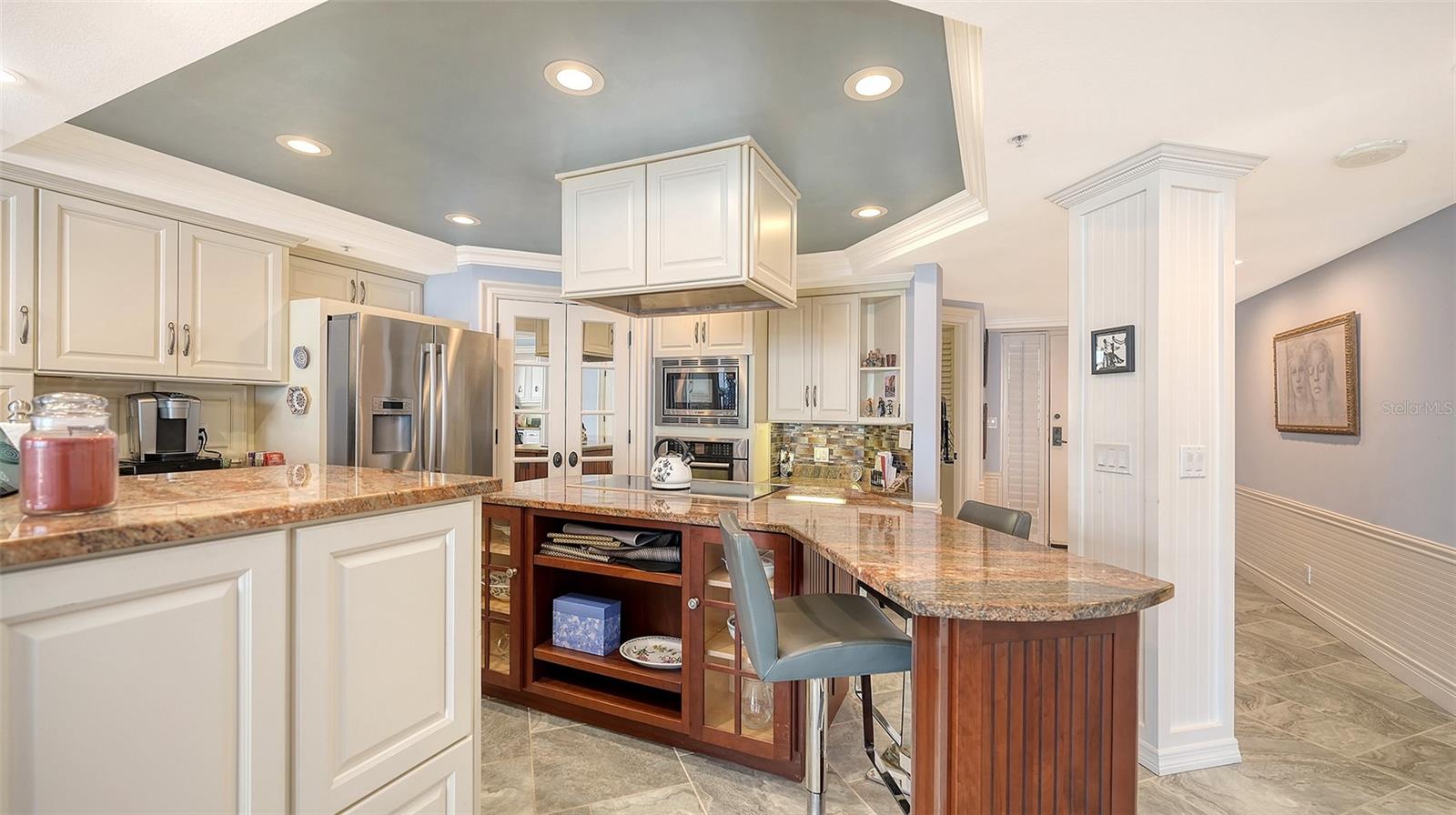 Image 11 of 46 For 2110 Harbourside Drive 536