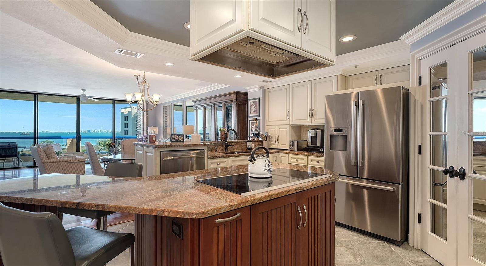 Image 12 of 46 For 2110 Harbourside Drive 536