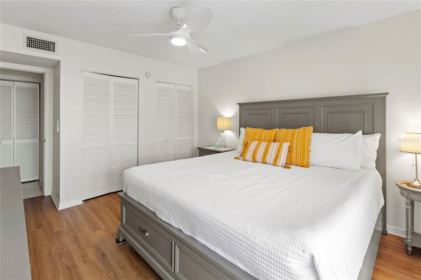 Image 11 of 38 For 1801 Gulf Drive N 275