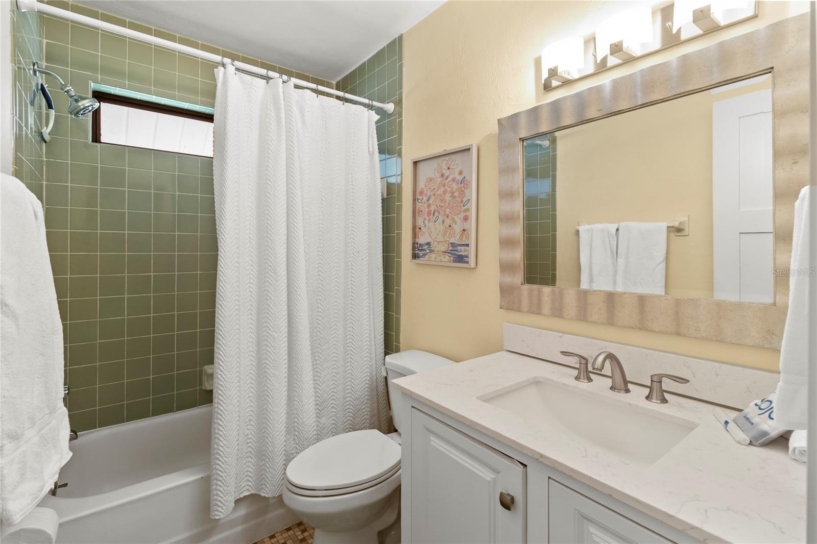 Image 15 of 38 For 1801 Gulf Drive N 275