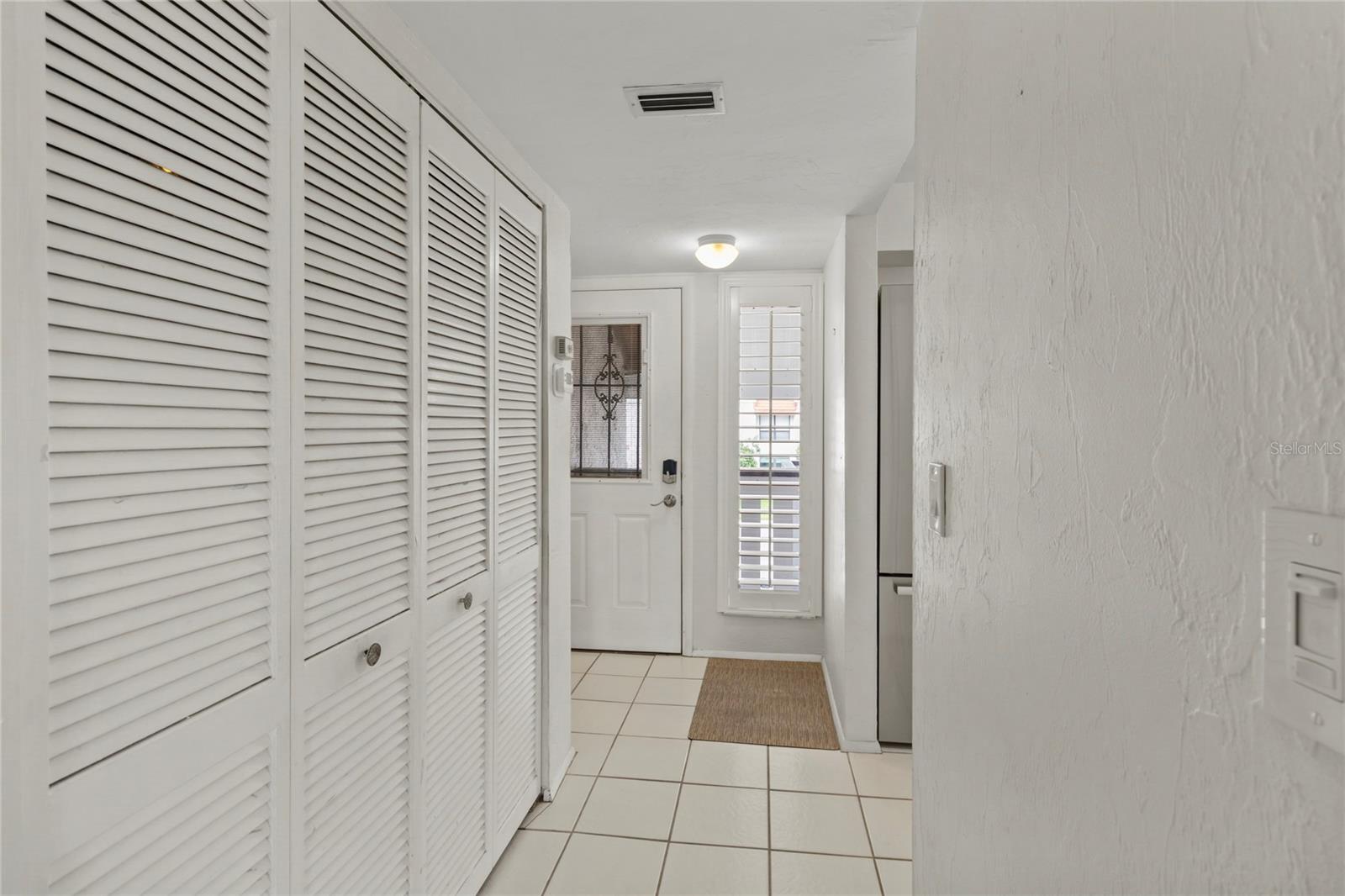 Image 4 of 38 For 1801 Gulf Drive N 275