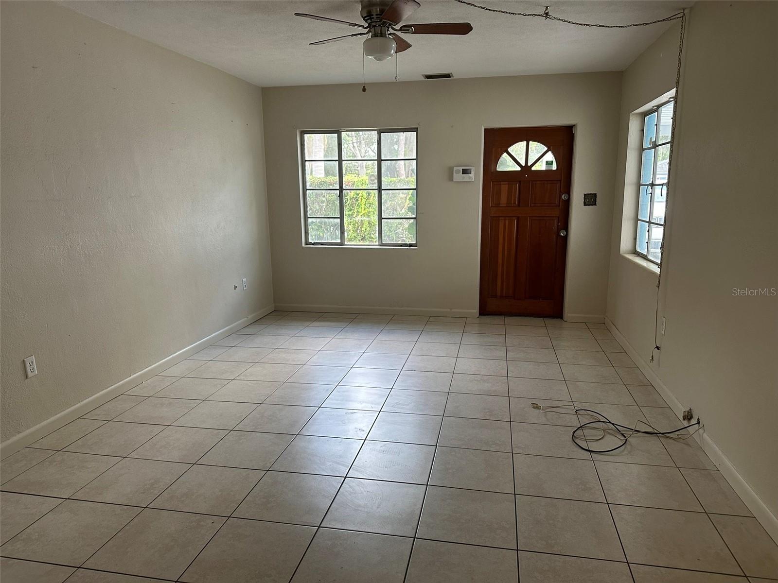 Image 4 of 12 For 1037 40th Street