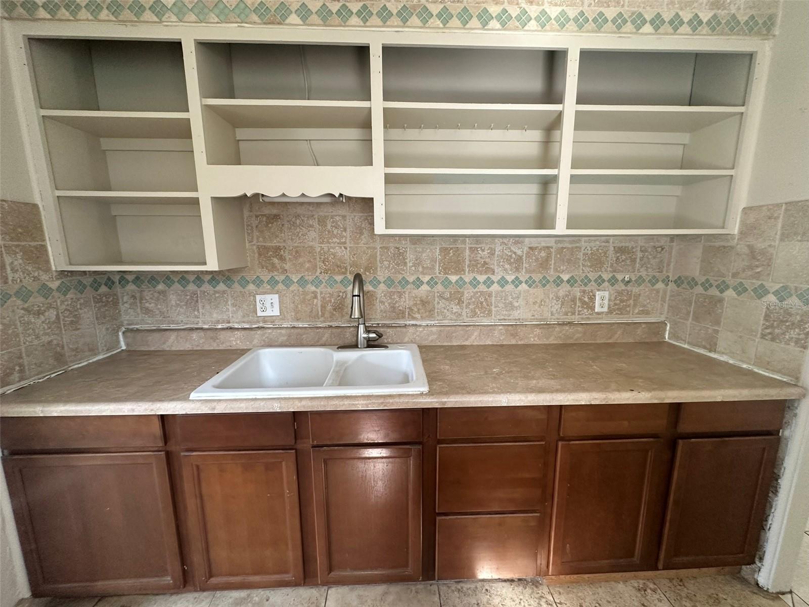 Image 6 of 12 For 1037 40th Street