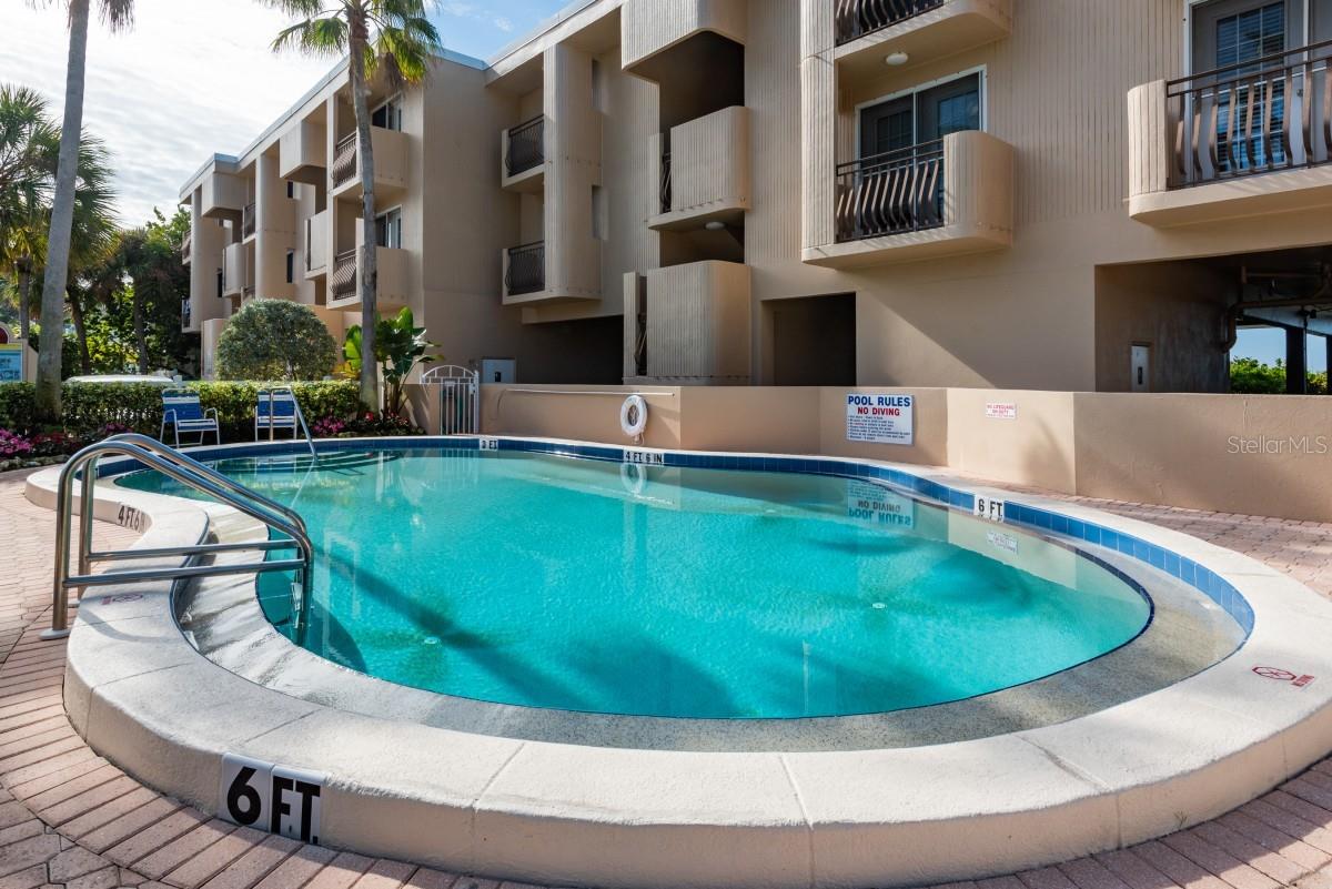 Image 2 of 24 For 2312 Gulf Drive N 103