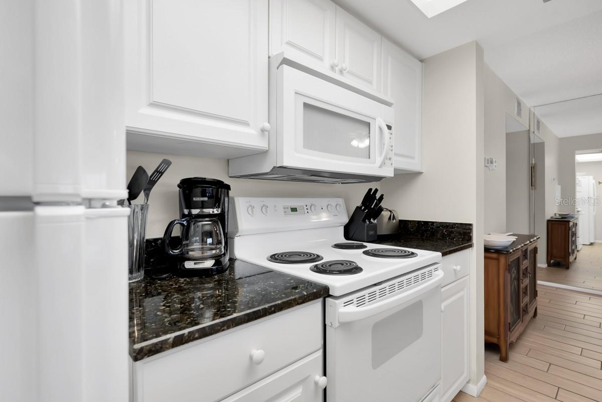 Image 4 of 24 For 2312 Gulf Drive N 103