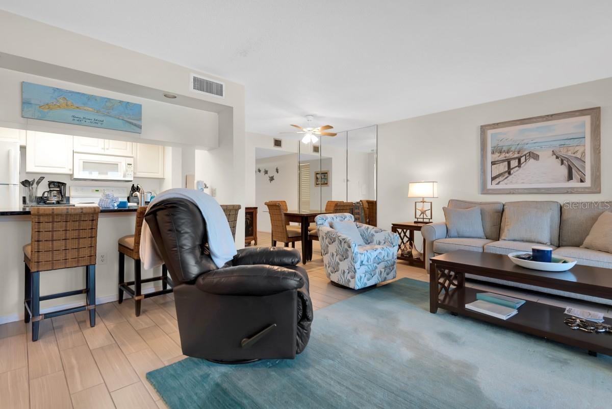 Image 7 of 24 For 2312 Gulf Drive N 103