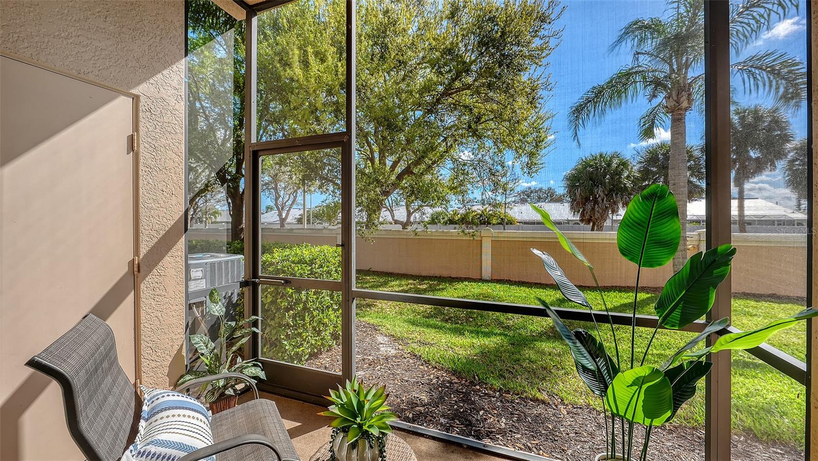 Image 11 of 32 For 4303 Via Piedra Circle 6-101