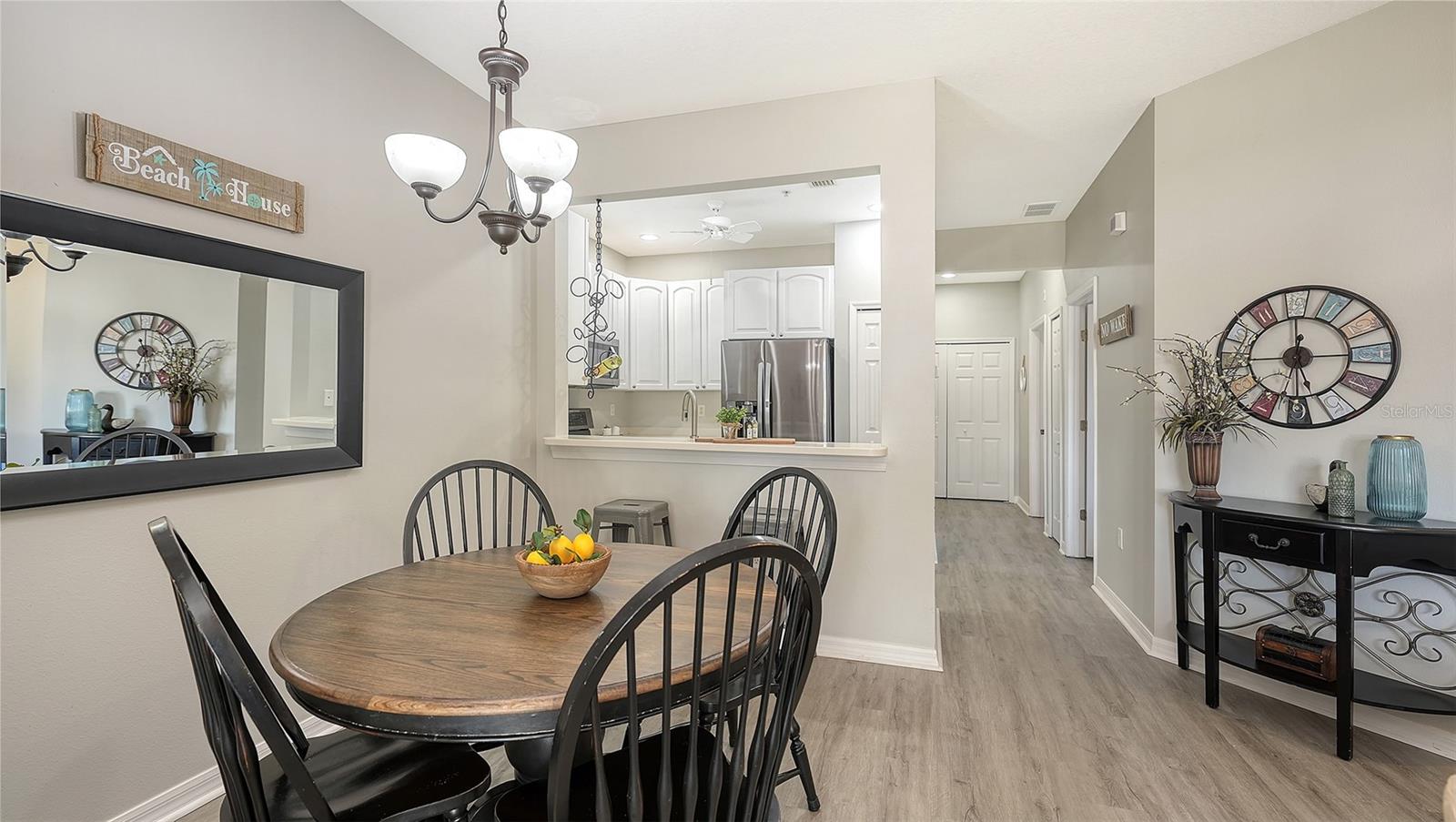 Image 13 of 32 For 4303 Via Piedra Circle 6-101