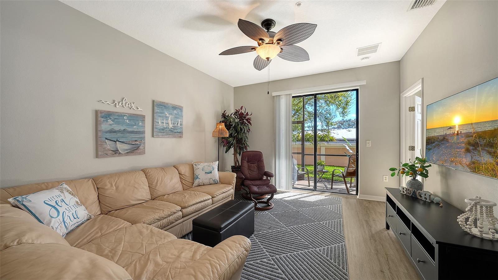 Image 3 of 32 For 4303 Via Piedra Circle 6-101