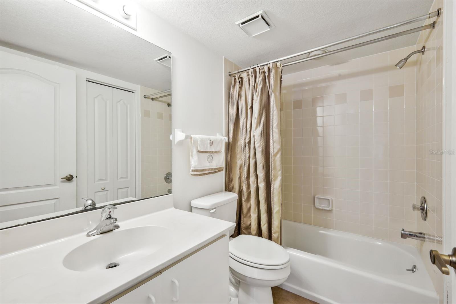 Image 23 of 30 For 1335 Saxony Circle 314