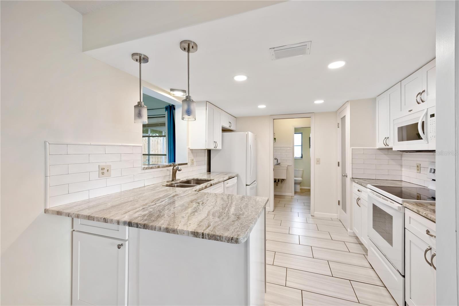 Image 11 of 56 For 181 Sandhurst Drive