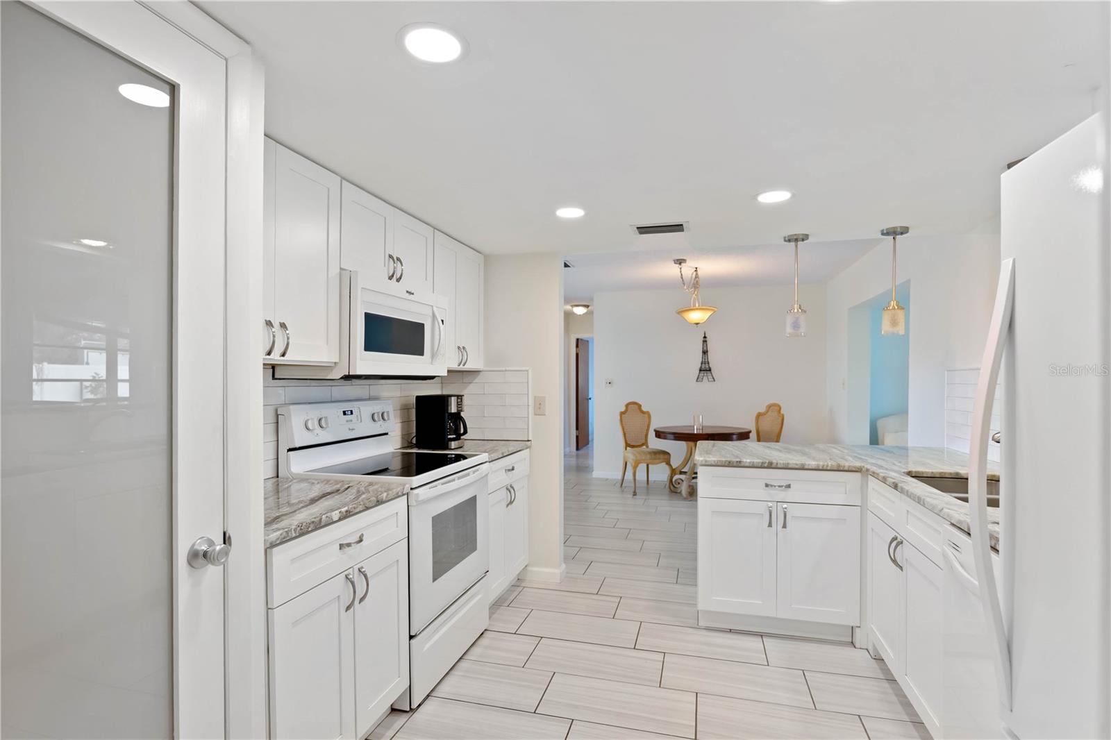 Image 14 of 56 For 181 Sandhurst Drive