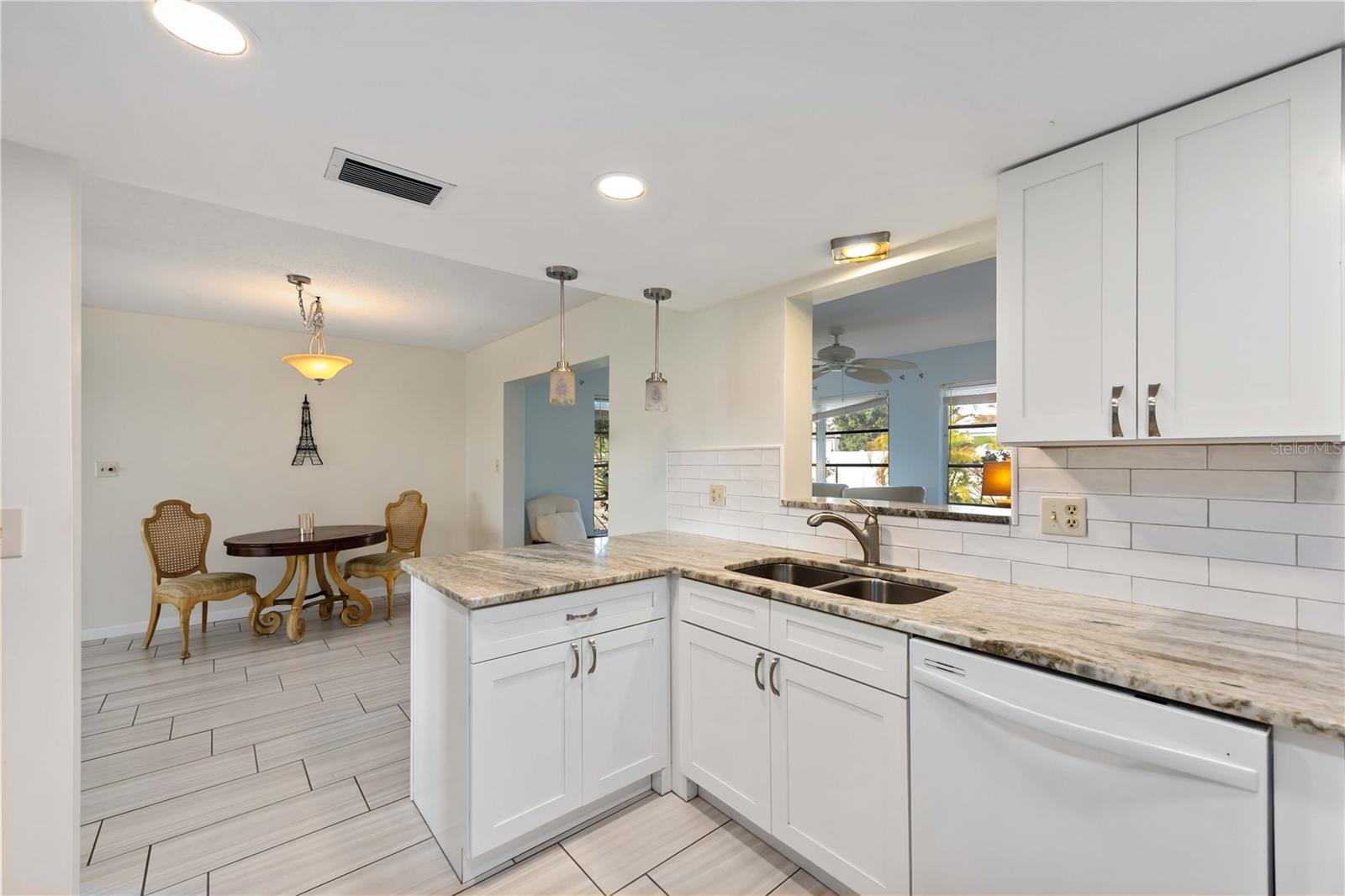 Image 15 of 56 For 181 Sandhurst Drive