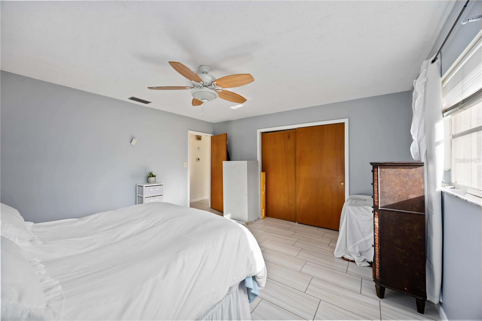 Image 29 of 56 For 181 Sandhurst Drive